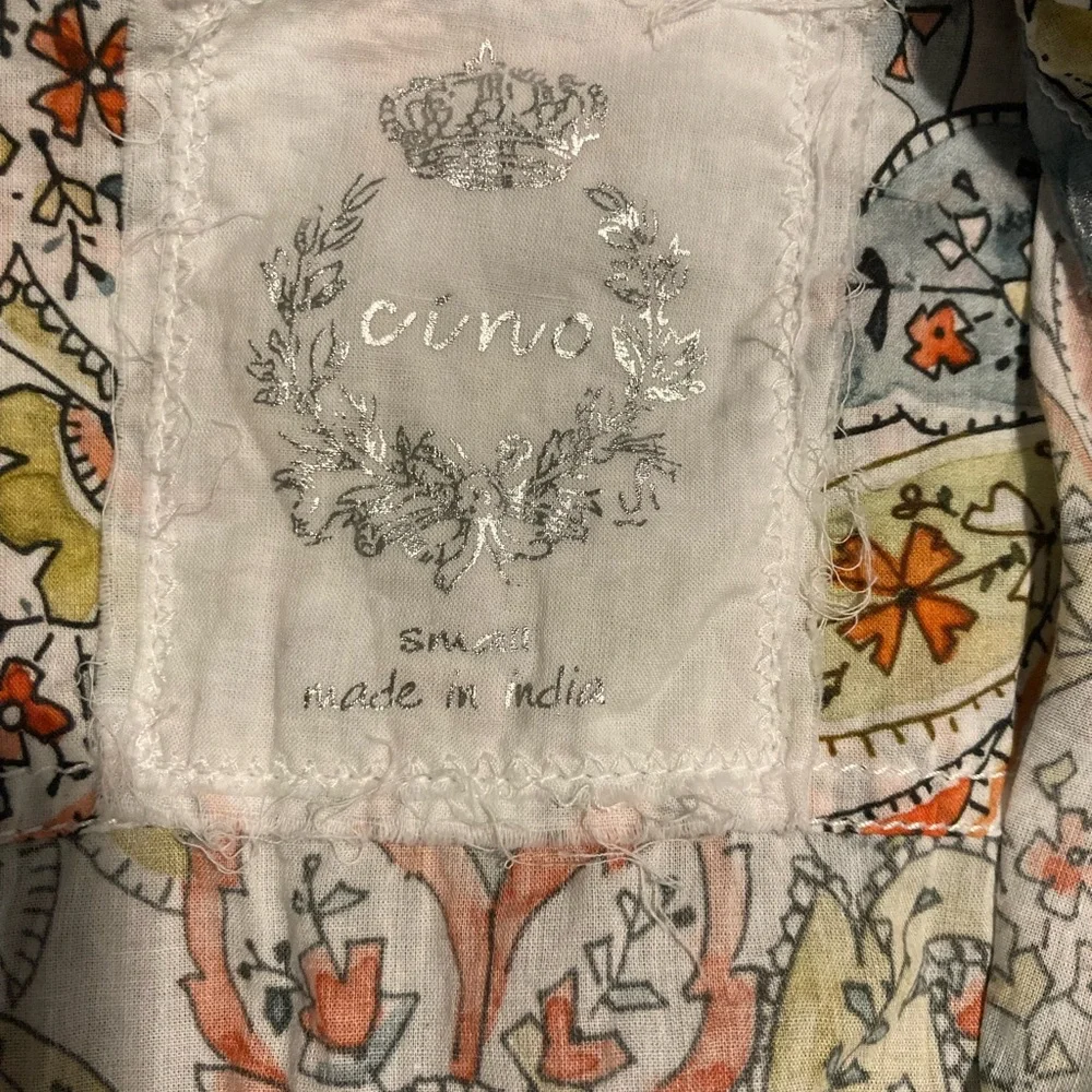 Cino brand “Marquesa” shirt - LIKE NEW! - Picture 3 of 3